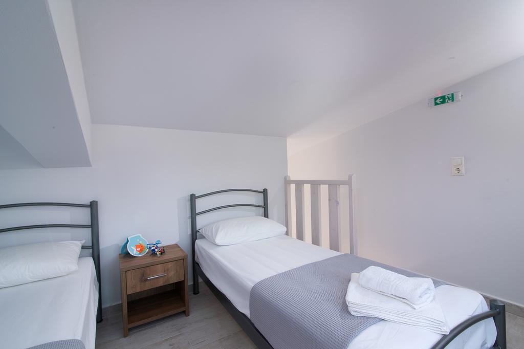 Terra Di Olive Apartment Potos Ngoại thất bức ảnh